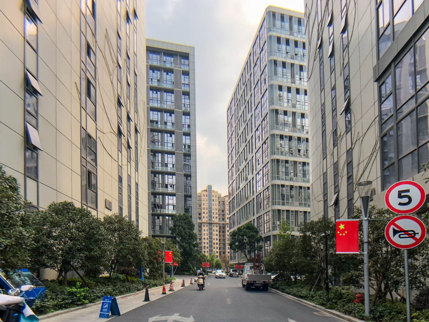 世嘉君座小区实景 2