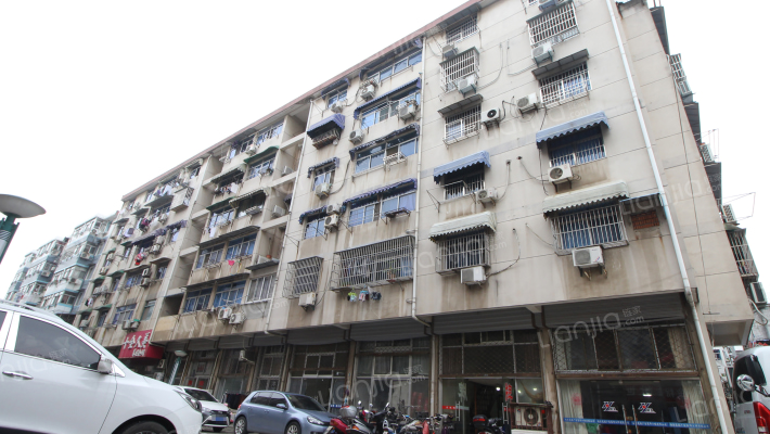 红叶小区外景图