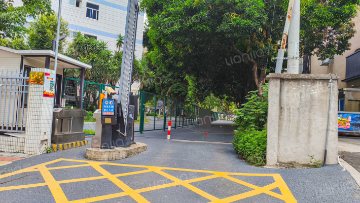 前横路127号外景图