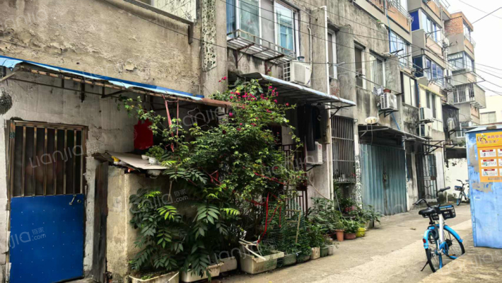 千秋桥北外景图