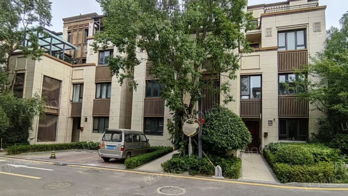 龙湖璟宸原著外景图