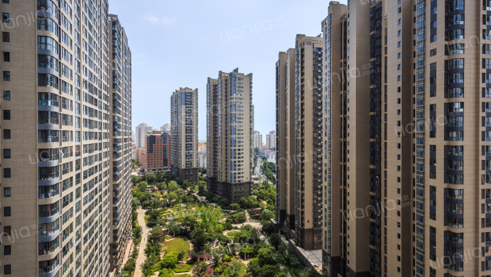 鲁商首府外景图