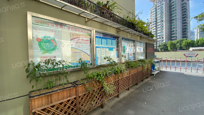 建唐大楼外景图