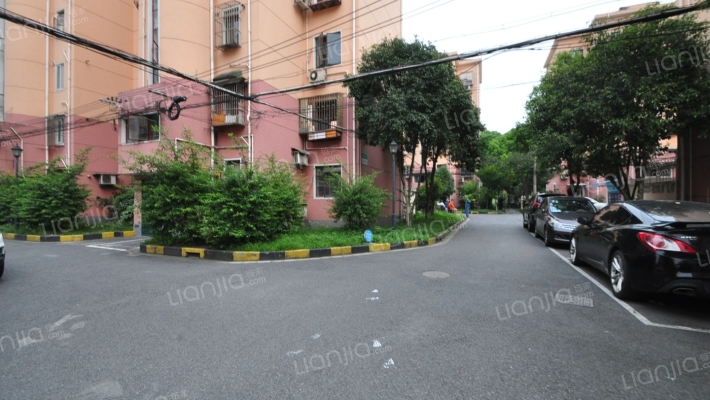 龙柏三村外景图