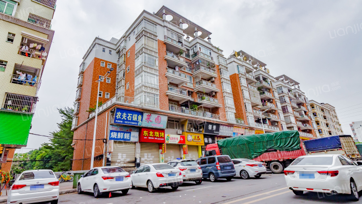 馨福花园外景图