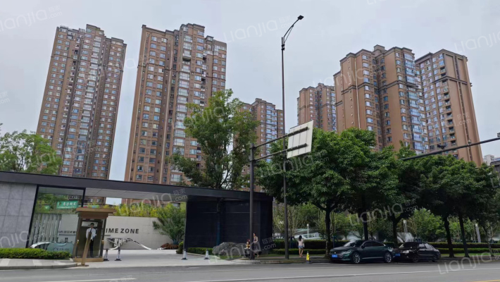 源上湾万融城C区外景图