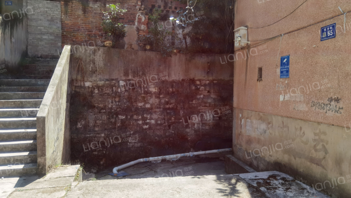 弯弓街65号外景图