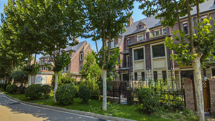 首创国际半岛雪莱小镇外景图