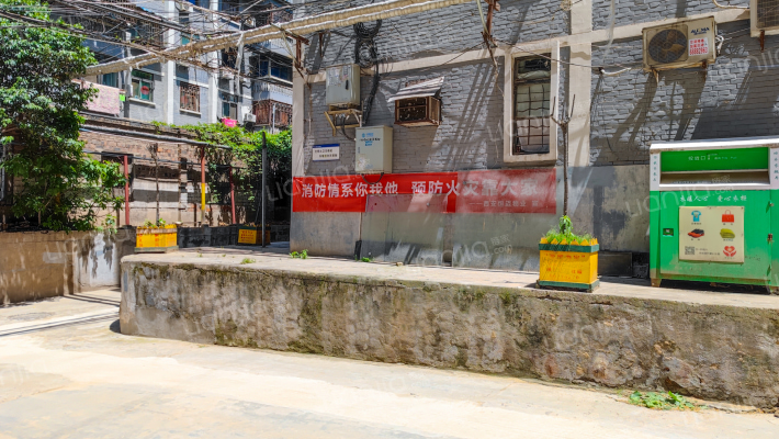 省三建金花北路小区外景图