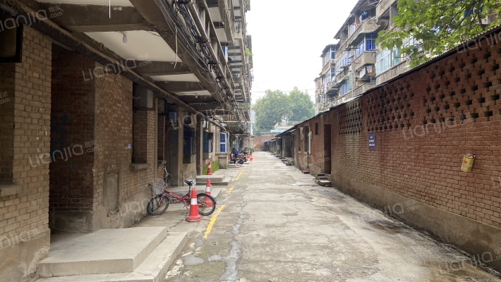 三十七街坊小区外景图