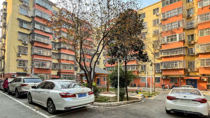 西安铁路职业技术学院南郊家属院外景图