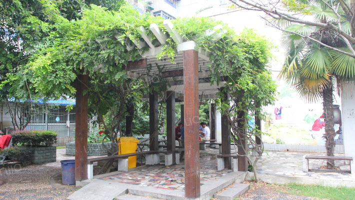 江滨新寓外景图