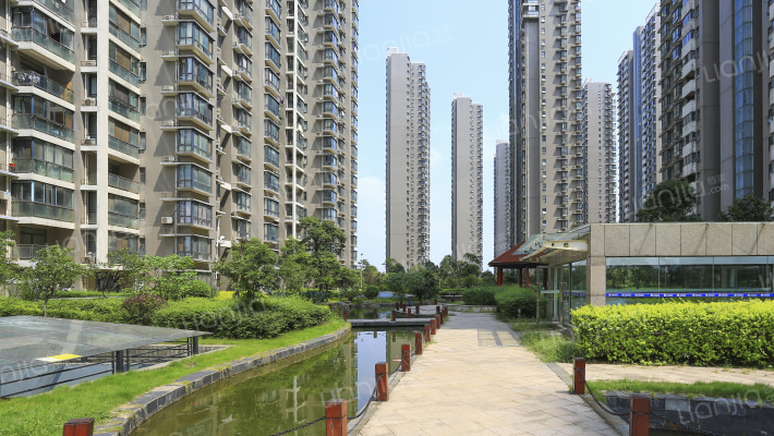 世纪城赏江苑外景图