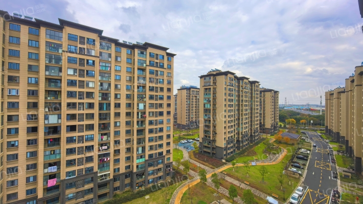 新安佳苑二区外景图