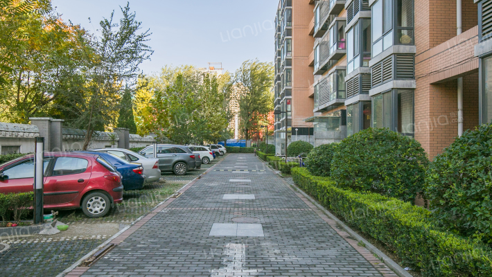 丽港美度外景图