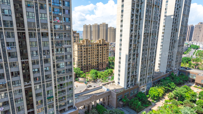 仓山万达广场B2区外景图