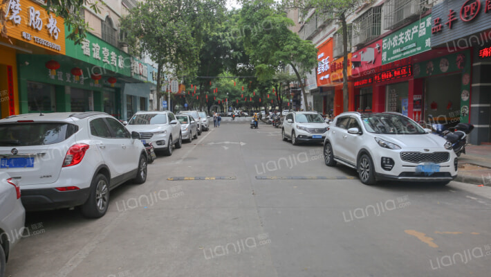 盛世门庭外景图