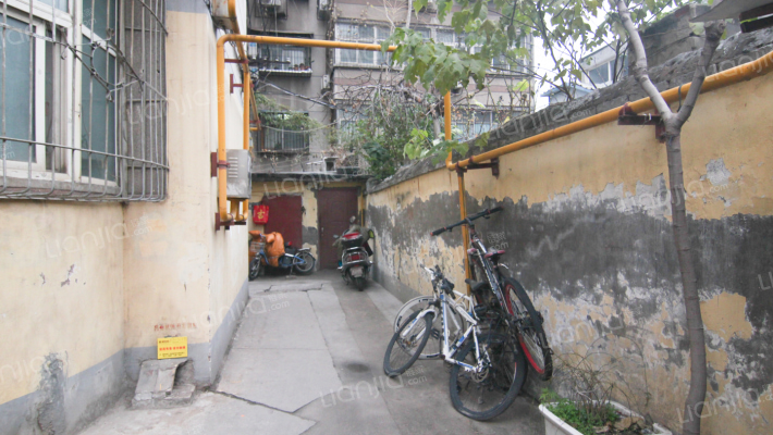 郑汴路28号院外景图