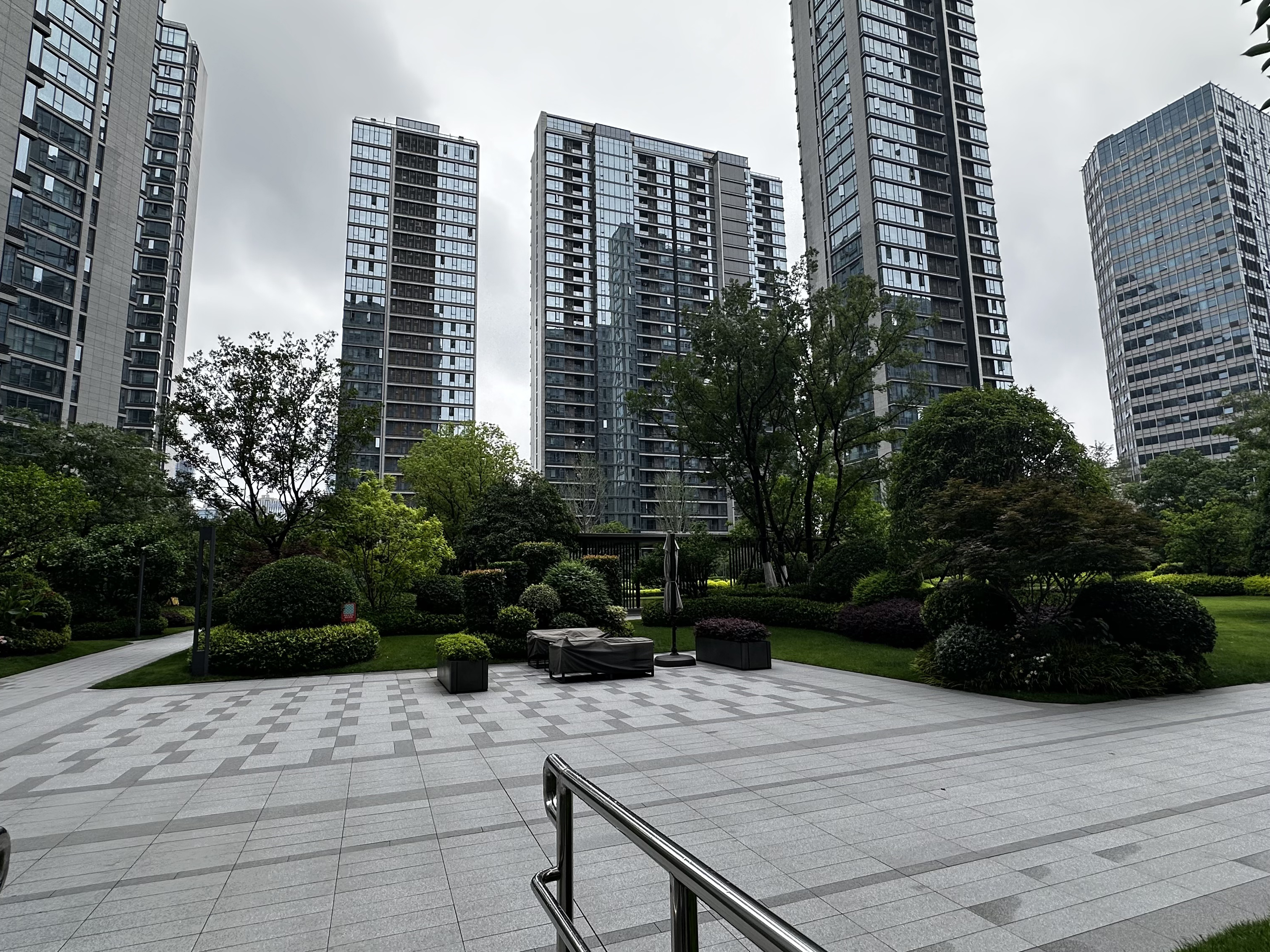 Dan Feng Si Ji compound photo 3
