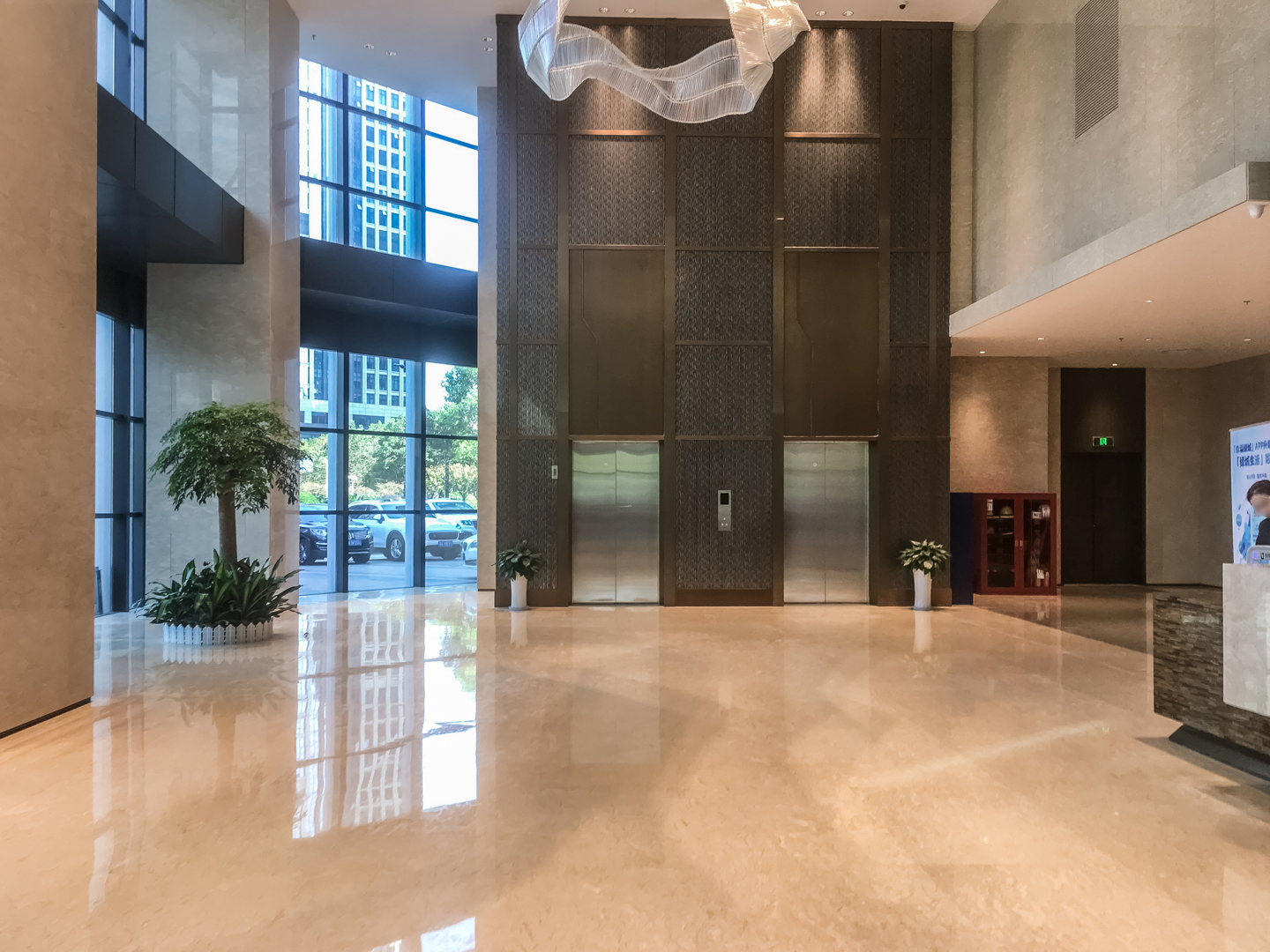 Shi Bao International compound photo 6