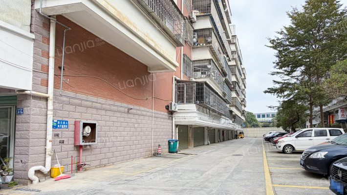 欣发嘉园外景图