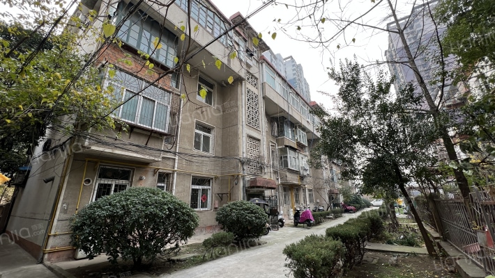 安徽省水文局宿舍区外景图