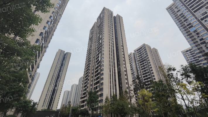 富力院士廷外景图