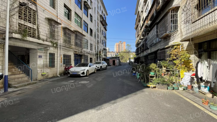 红旗北路270号外景图