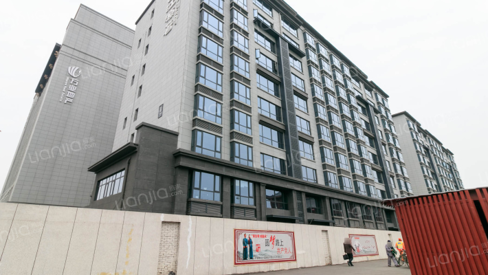 曲江源著外景图