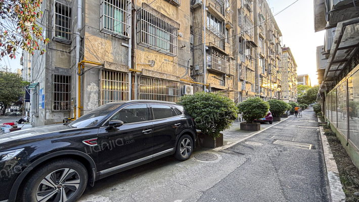 春晖社区春秋南路外景图