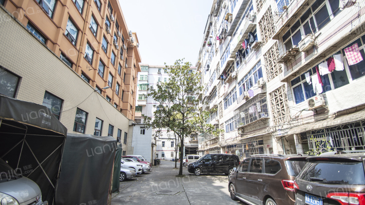 省医疗器械药品公司宿舍外景图