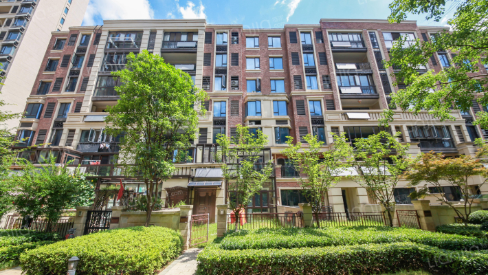 绿地悦公馆外景图