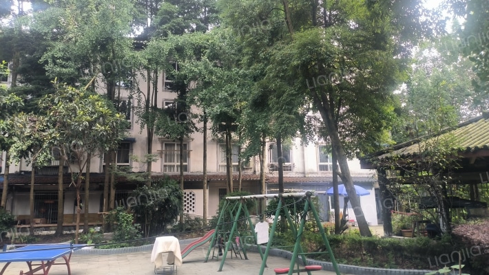 青景山庄外景图