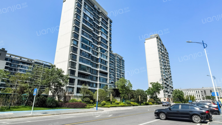 中海臻如府外景图