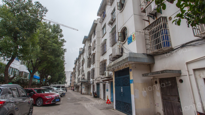 东苑路64号外景图