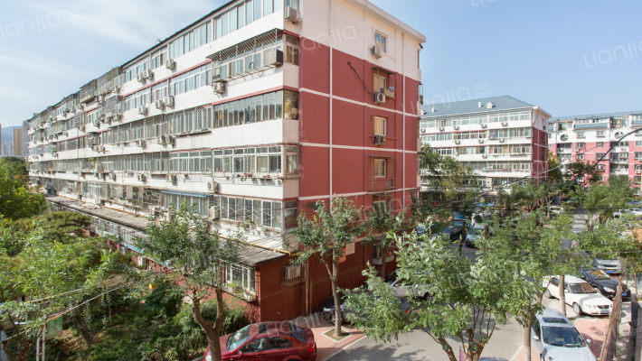 龙泉花园外景图