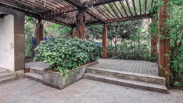 老西门新苑外景图