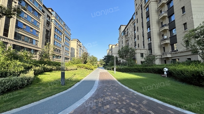 保利观堂东区外景图