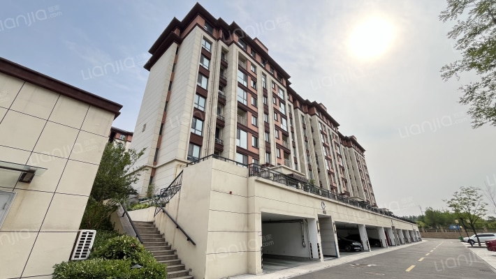 鸿锦凤凰新城外景图