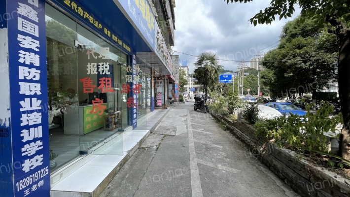 青云路283号外景图