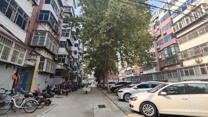 石铁运校宿舍外景图