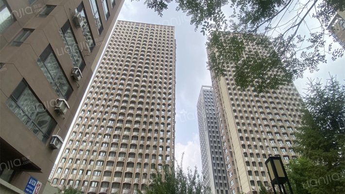 中央学府外景图