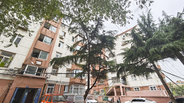 人民路301号小区外景图