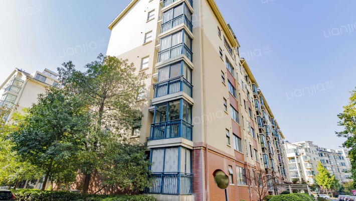 香江花城紫薇苑外景图