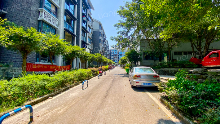 黄桷山居外景图