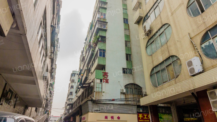 西苑大厦外景图