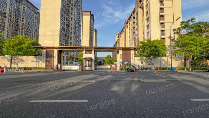 金辉蓝光辉逸云筑外景图