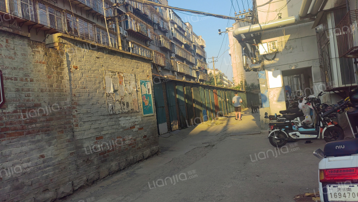 花园路96号外景图