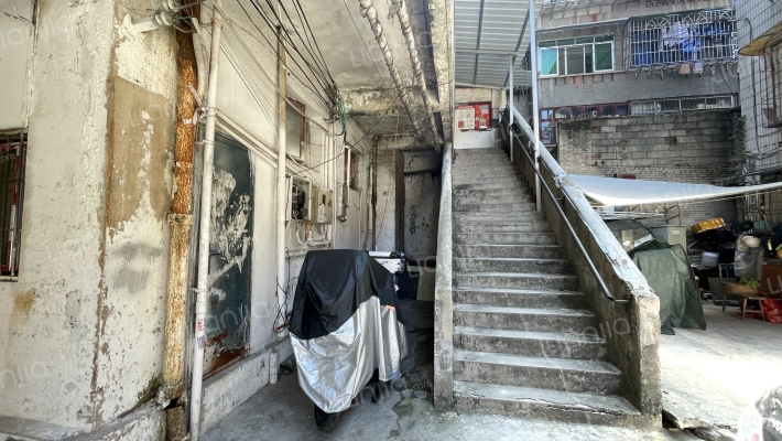 黔灵西路205号外景图