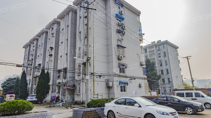 地质队宿舍外景图